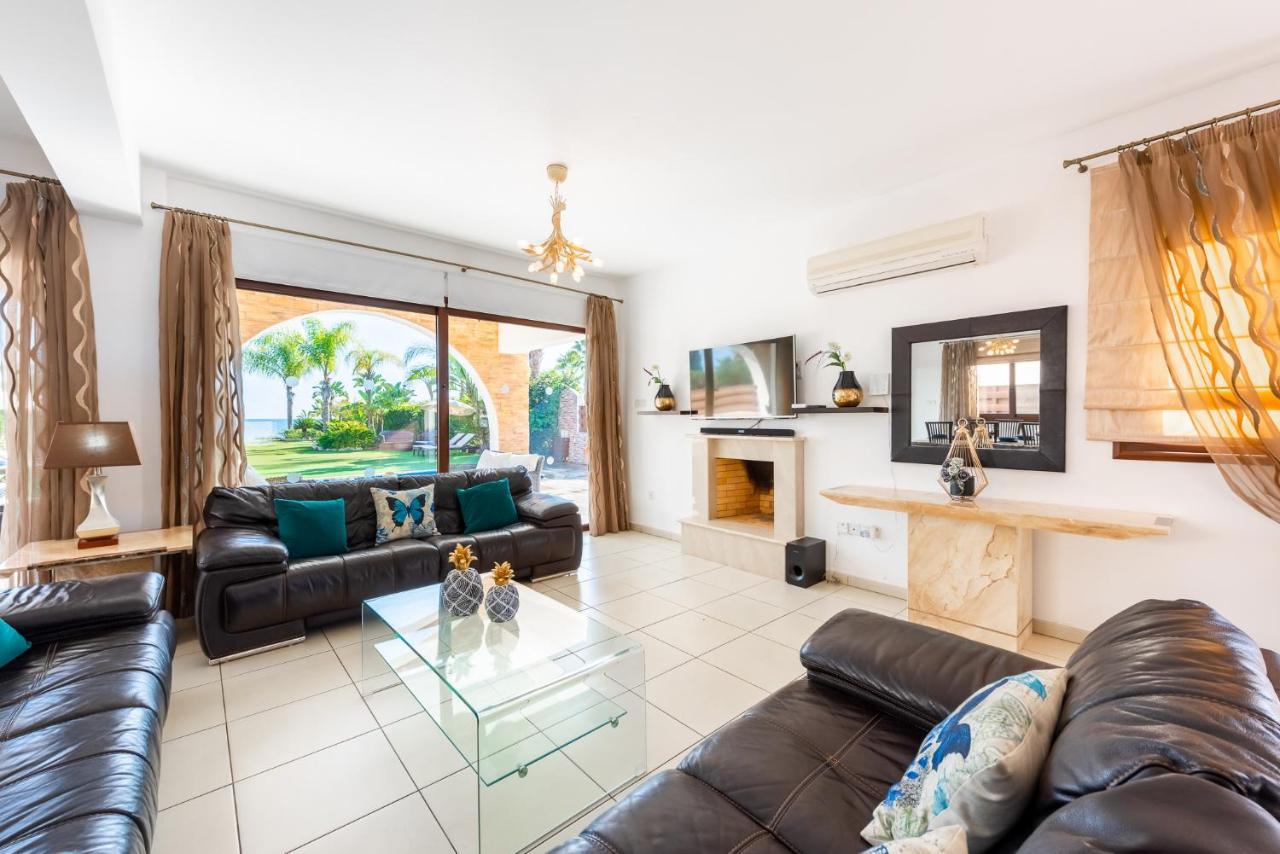 Sea Front Oceanus H2 By Ezoria Villas Ayia Napa Exterior photo