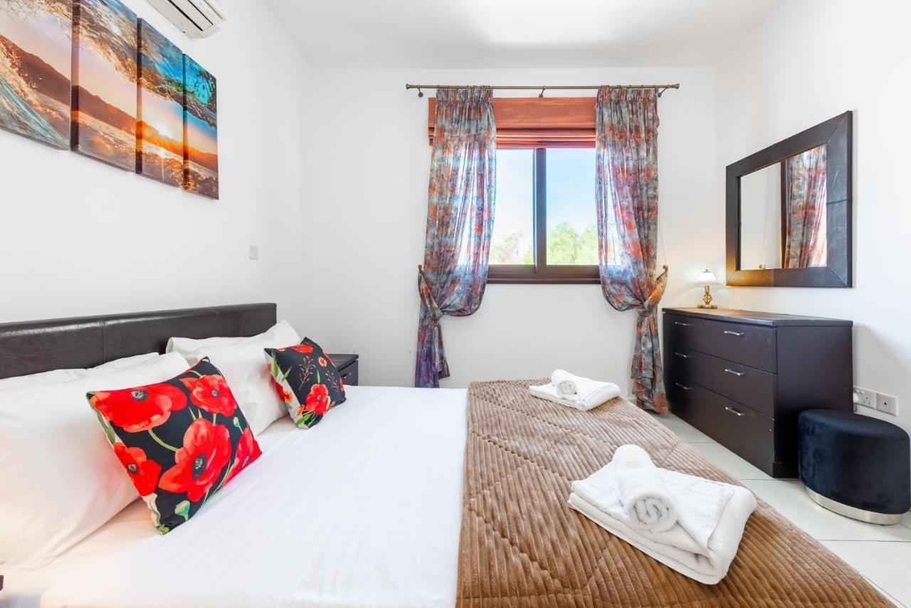 Sea Front Oceanus H2 By Ezoria Villas Ayia Napa Exterior photo